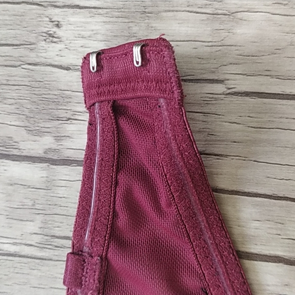 La Vie en Rose Burgundy with Black Lace Accents Bra - Picture 16 of 16